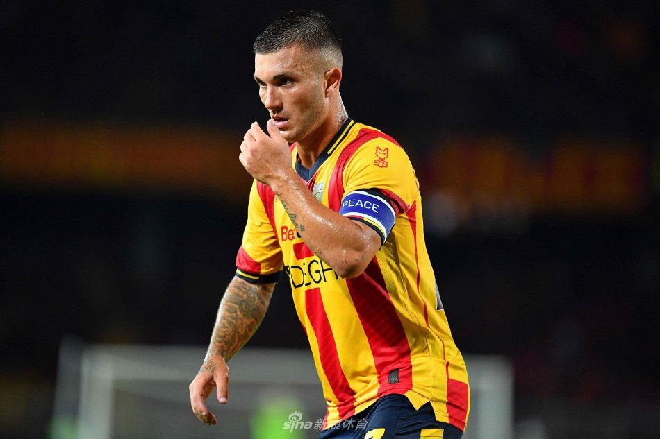 功球队所必 功球队所必