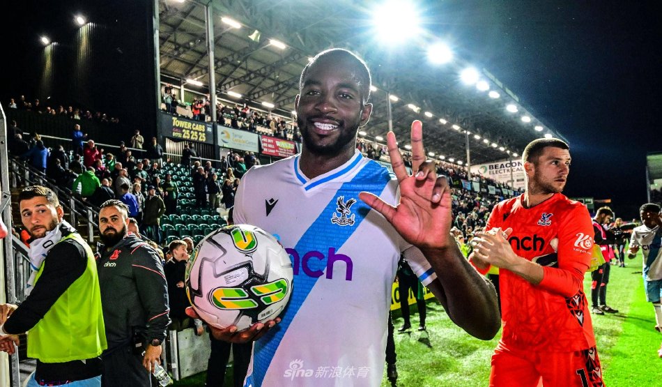 劳以其惊人 劳以其惊人